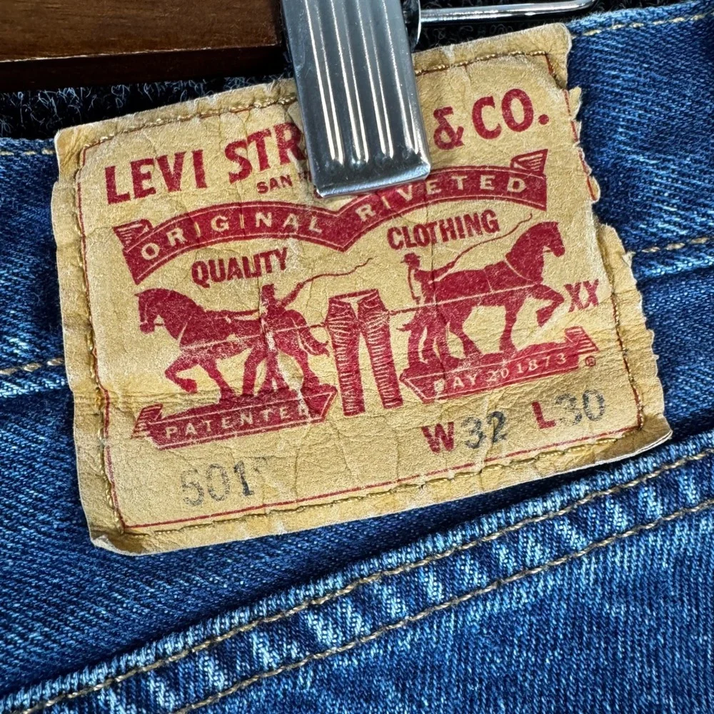 Levis 501 Original Fit Jeans Mens 32x30 Blue Denim Straight Leg 00501-0115